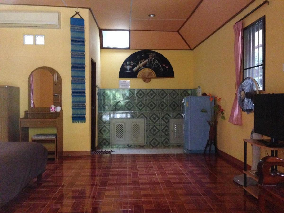 Sawai Home Resort Nathon Exterior photo