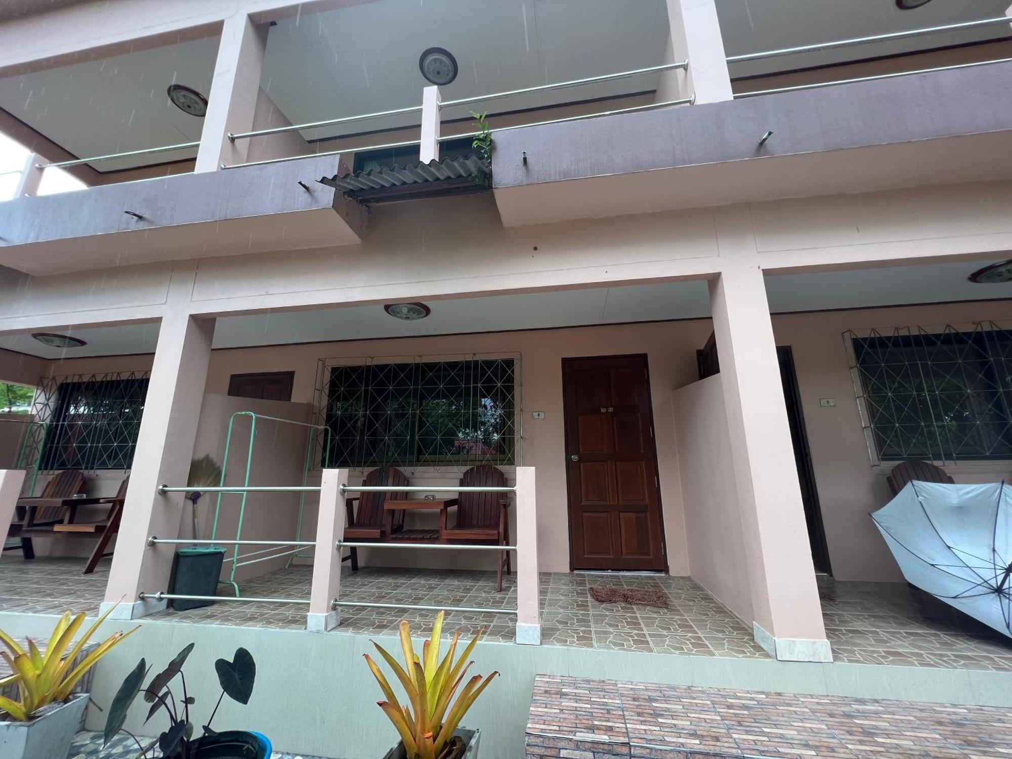 Sawai Home Resort Nathon Exterior photo